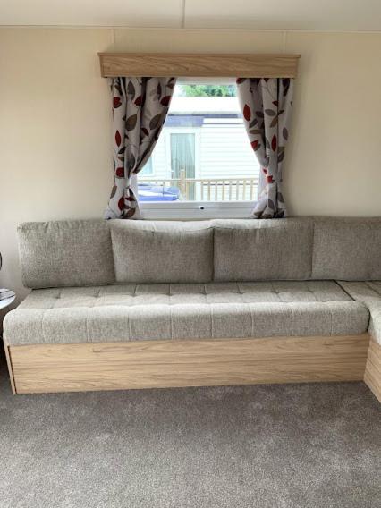 Lovely 4 Berth Caravan On 7 Lakes Country Park At Crowle North Lincolshire Crowle (Lincolnshire)